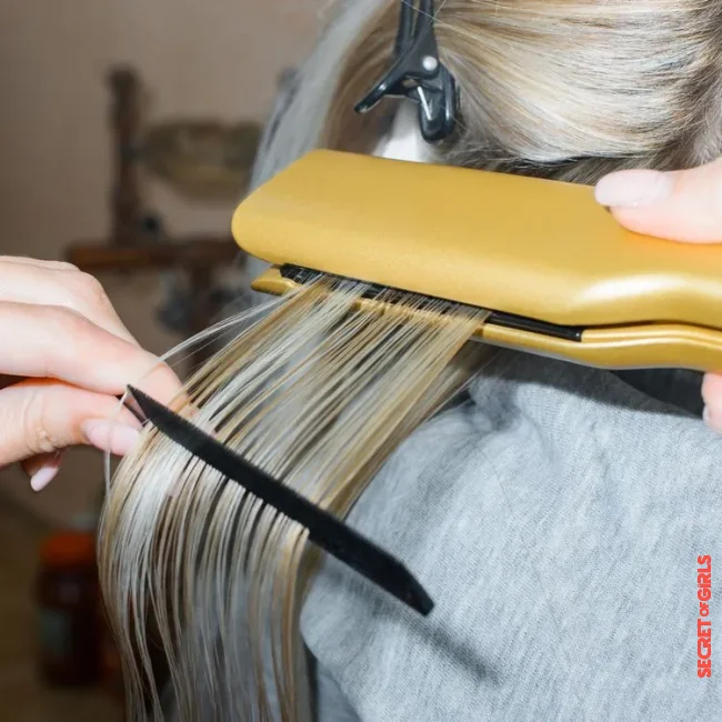 4. Too much brushing | Stop Hair Breakage: What Helps? Possible Causes and Best Tips