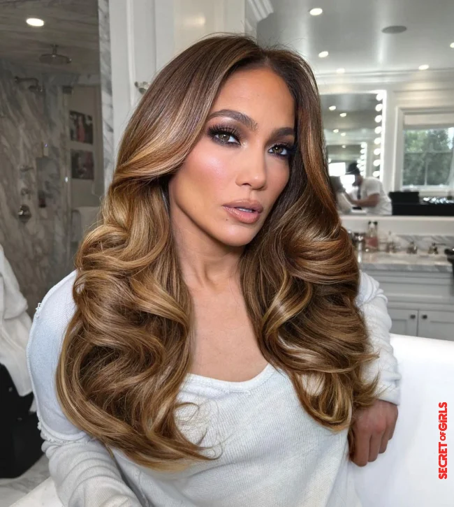 `Bounce Blowout`: This is how you can imitate Jennifer Lopez' hairstyle | Bounce Blowout is A Mix of Curls and A Blow-Dry - and Jennifer Lopez Also Wears It