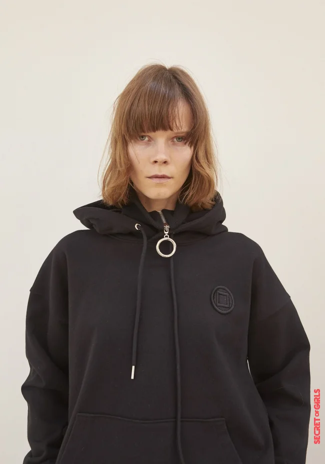 2. Bangs to the chin-length bob | Clear Line: Chin-Length Bob Is The Coolest Hairstyle Trend In Autumn 2023