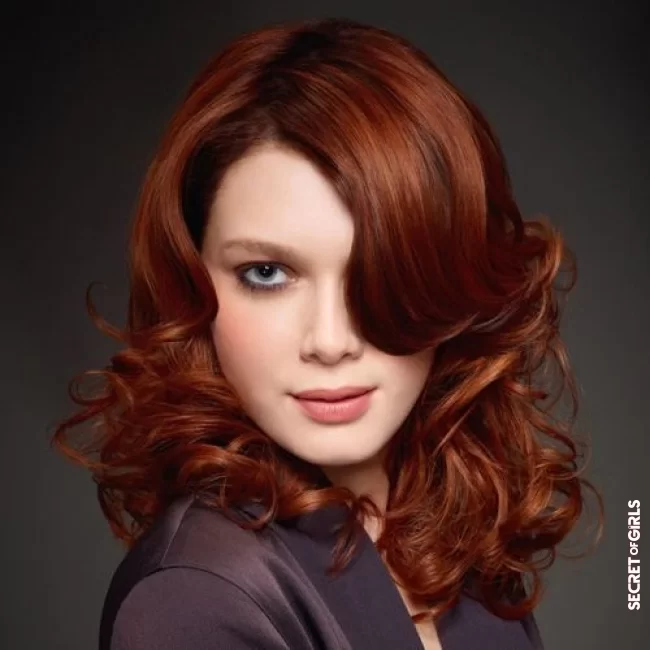 Flamboyant red by Interm&egrave;de | 40 Trendy Hairstyles for Winter 2021
