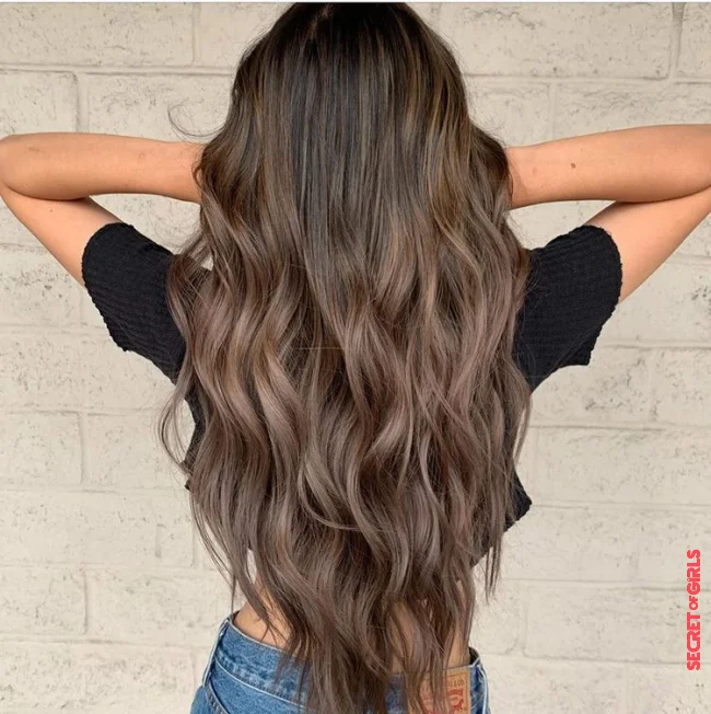 Expensive brunette hairstyle trend: the luxury trend hair color 2022 for blonde and brown hair | Expensive Brunette Is The Most Beautiful Hair Color For Brown Hair In 2022