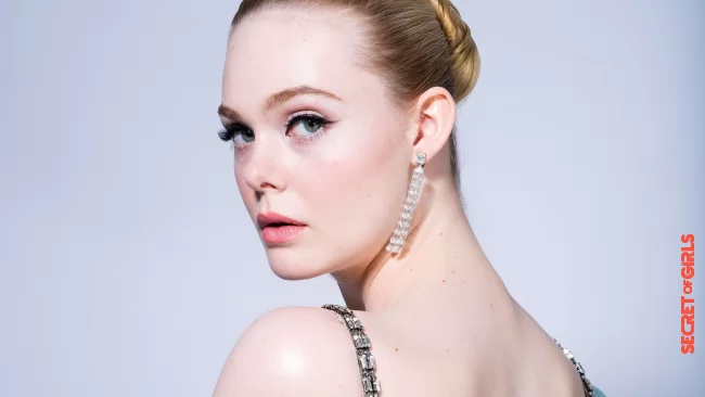 Elle Fanning: Her Golden Globes On-trend Look Is A Tribute To Grace Kelly | Elle Fanning at the Golden Globes: A tribute to Grace Kelly!