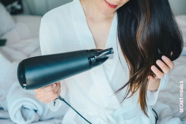 A hairdryer is your ally | Straight And Thin Hair: 9 Tips To Add Volume To Your Hair