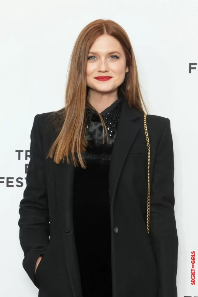 Bonnie Wright's chestnut red | Like Audrey Fleurot, 30 ways to have red hair in 2023