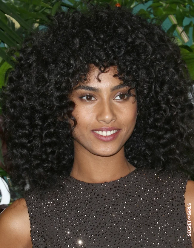 Imaan Hammam | Best Curly Hairstyles Of The Stars - 24 Looks From Natural Frizz To Beach Waves