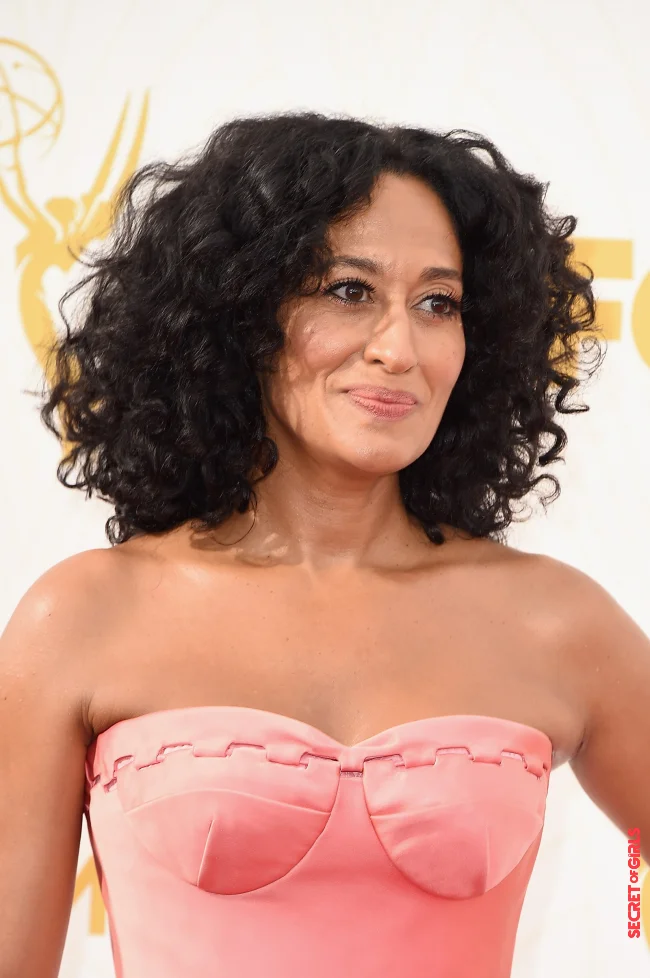 Tracee Ellis Ross | Best Curly Hairstyles Of The Stars - 24 Looks From Natural Frizz To Beach Waves