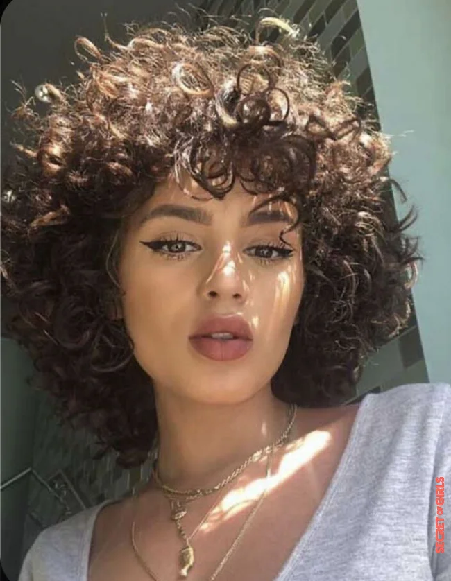Curly Hairstyles: Coolest Looks To Adopt For Fall 2023