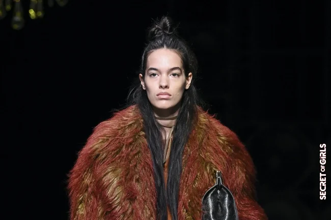 Hairstyle Trend In Winter 2021/2022: Topknot Is Alternative To Strict Bun