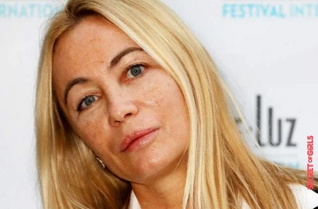 Emmanuelle B&eacute;art, the follower of cold blondes for almost always | Trendy hair colors for spring-summer 2023
