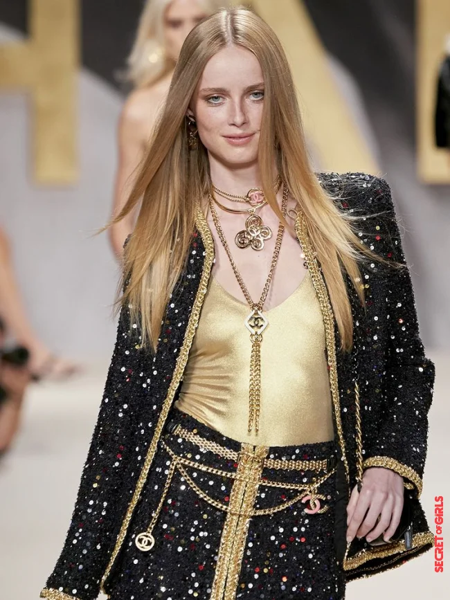 1. Hairstyle trend in spring 2022: High-gloss hair | Runway Hair: New Hairstyle Trends For Spring 2022