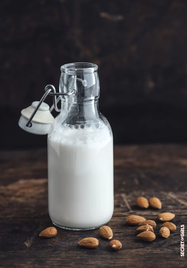 Lose weight with almond milk: This is how healthy the vegan and lactose-free milk alternative is | Lose Weight With Almond Milk: Best Low-Calorie Breakfast Recipes