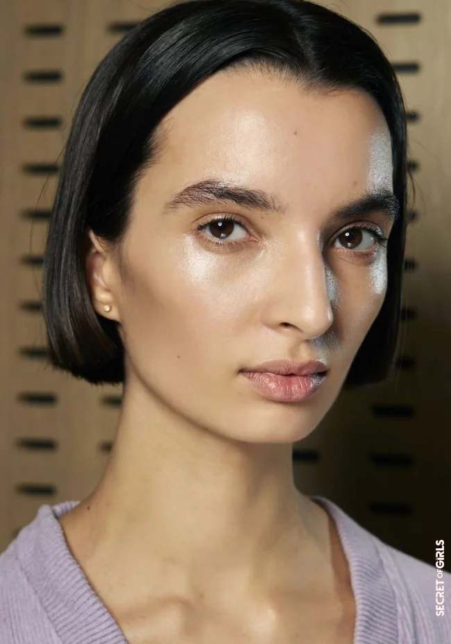 Who does the straight bob look like in spring 2022? | Hairstyle Trend 2022: How to Wear The Straight Bob?