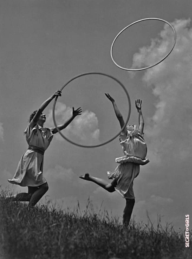 History of the fitness trend: from antique wooden hoops to fitness hoops | Hula hoops will be a fitness trend again in 2021!