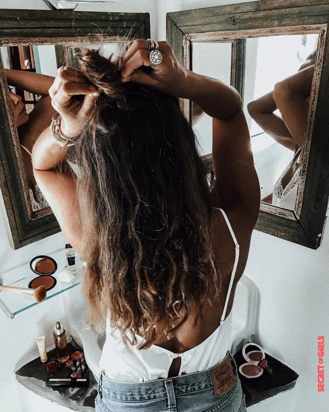 Bloggers' hairstyle favorite: Half bun | Summer Hairstyles 2022: Most Beautiful Hairstyles in The Heat
