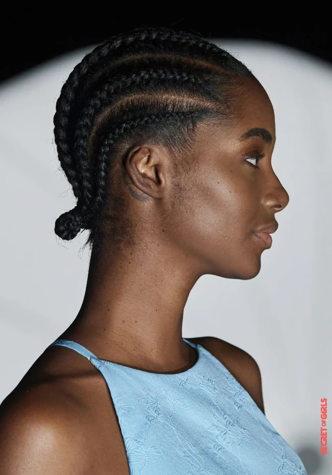 As a braided hairstyle, cornrows last for several days | Hairstyle Trend 2022: Braided Braids Wrap Around Your Finger