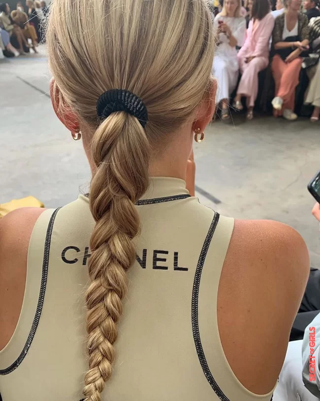 An it-girl braid | 9 Hairstyles Spotted On Pinterest To Free Our Necks On Sunny Days