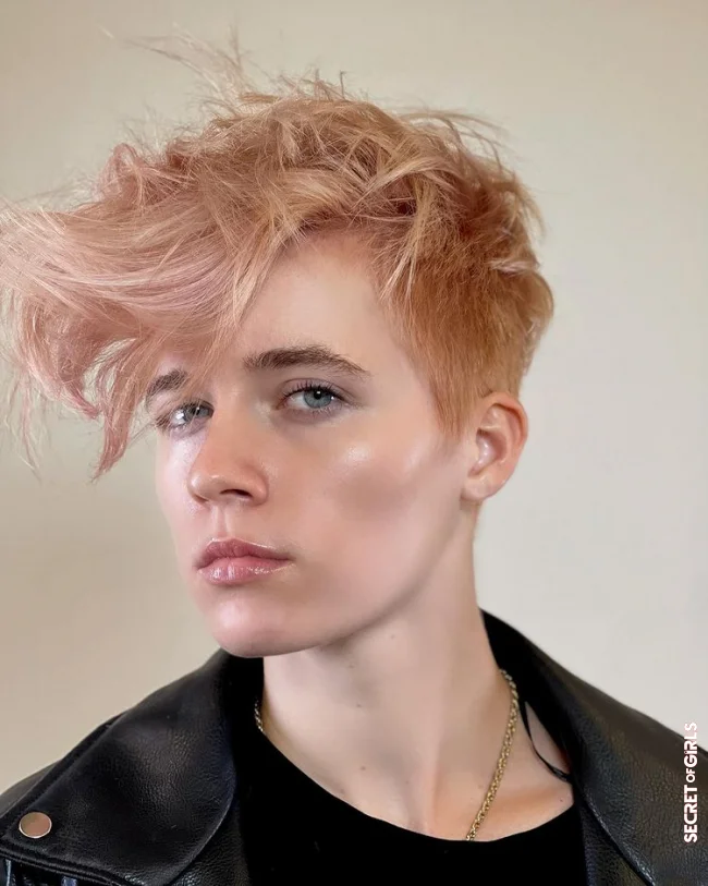 The hair color Peach Platinum is the most beautiful hairstyle trend for blonde hair in winter 2021/2022 | Peach Platinum Is The Most Beautiful Hair Color For Blonde Hair In Winter 2023