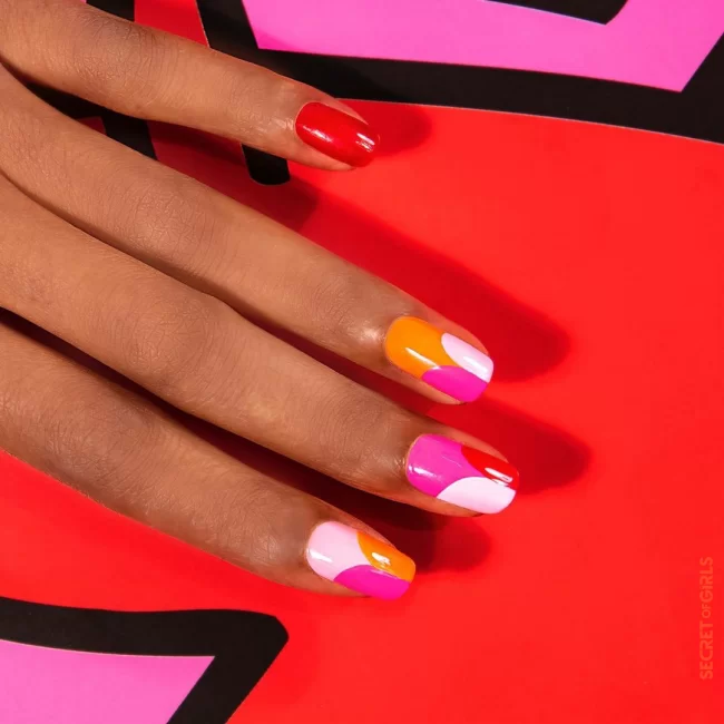 Color blocking in bright colors | Nail trends: Nail polish colors and designs for spring 2021