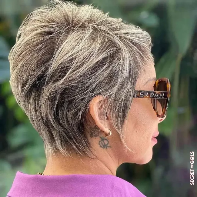 The long pixie cut with highlights | Pixie Cut for Women Over 50 and 60
