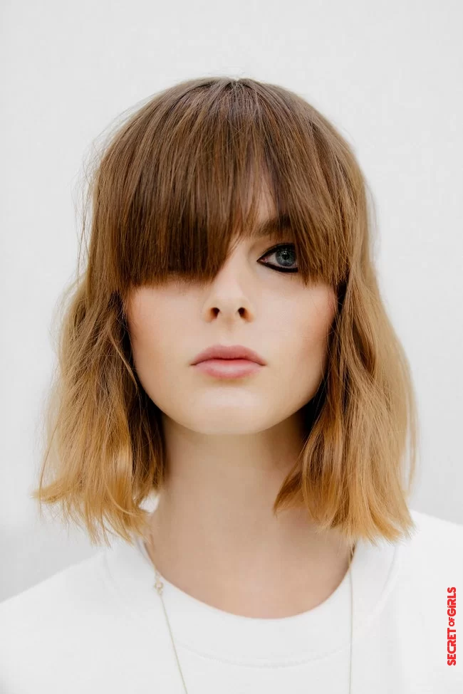 Hairstyle trend #3: Medium length hair with bangs | Hairstyle Trends For Fall/Winter 2021/2022: 7 Hottest Haircuts