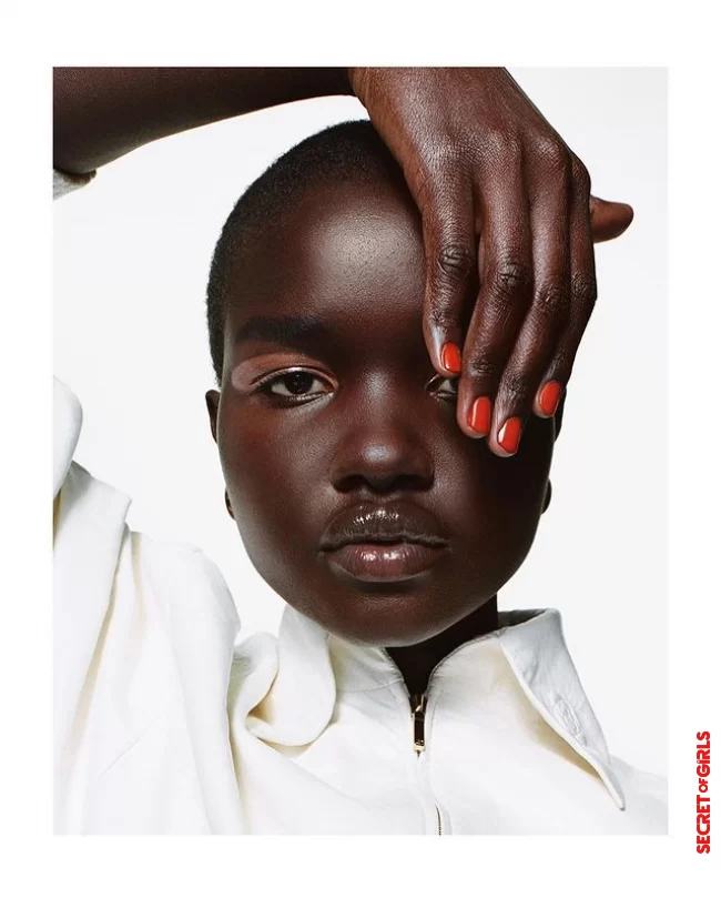 1. Sensual: Orange-red nail polish | Nail Polish Trend: Orange Will Be Versatile In Summer 2021