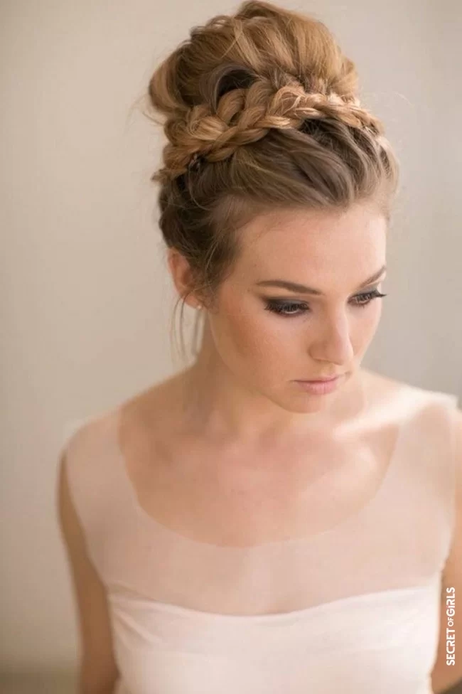 Easy updos that you can get in just 5 minutes