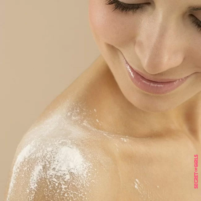 Replace your dry shampoo with body talc | 40 Tips To Take Care Of Your Hair