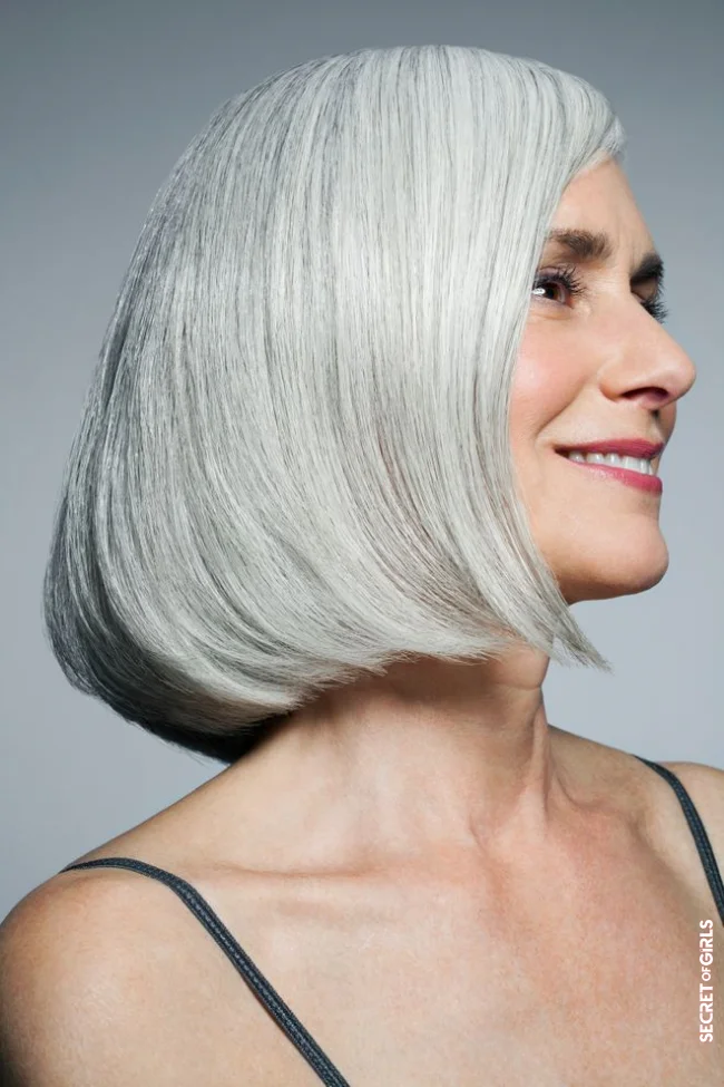 A model of gray haircut for women after 60 years | Gray Hair: Best Ideas For Haircuts After 60
