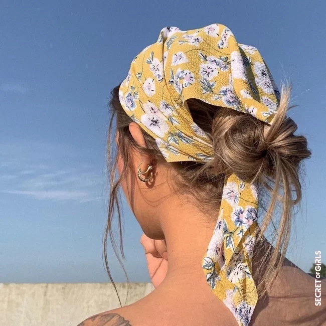 10. Messy bun | Hairstyle trend: the 11 most beautiful bandana styles for every hair length