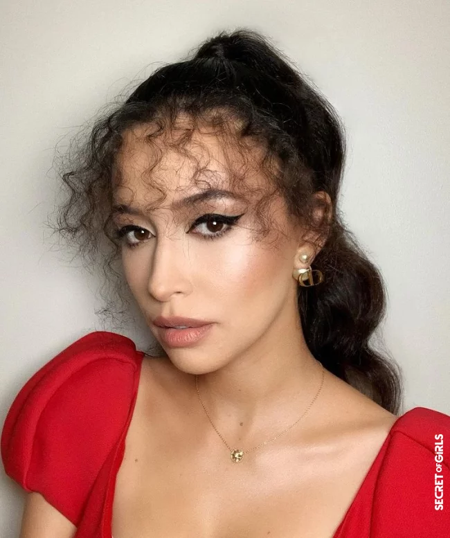 Pony despite curls: Most beautiful variants of the hairstyle | Bangs Despite Curls: Stylists Reveal How to Style Curly Bangs Correctly