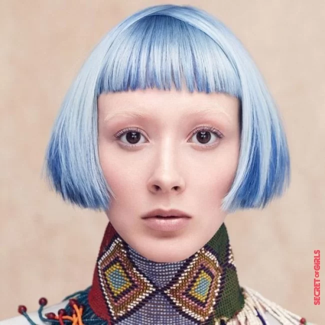 Blue tie and dye by Aveda | 50 hairstyle trends for spring-summer 2021