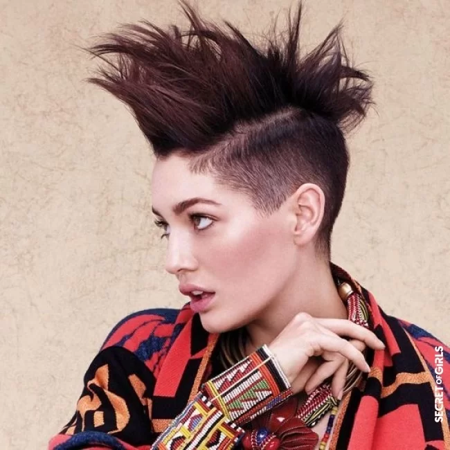 The short rock by Aveda | 50 hairstyle trends for spring-summer 2023