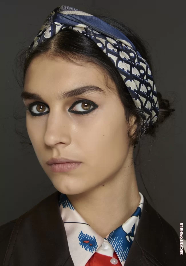 3. Elegant silk scarves | Hair Accessories: 5 Most Important Trends For Summer 2023