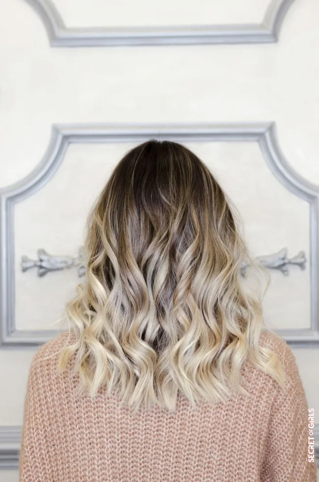 Beach waves loosen up the full mane | 50 Stunning Hairstyles for Thick Hair