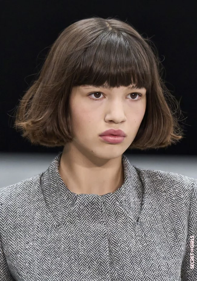 Blunt Bangs: How to style and care for the hairstyle trend in spring 2022? | Blunt Bangs are The Pony Hairstyle for Everyone Who Loves It Accurate