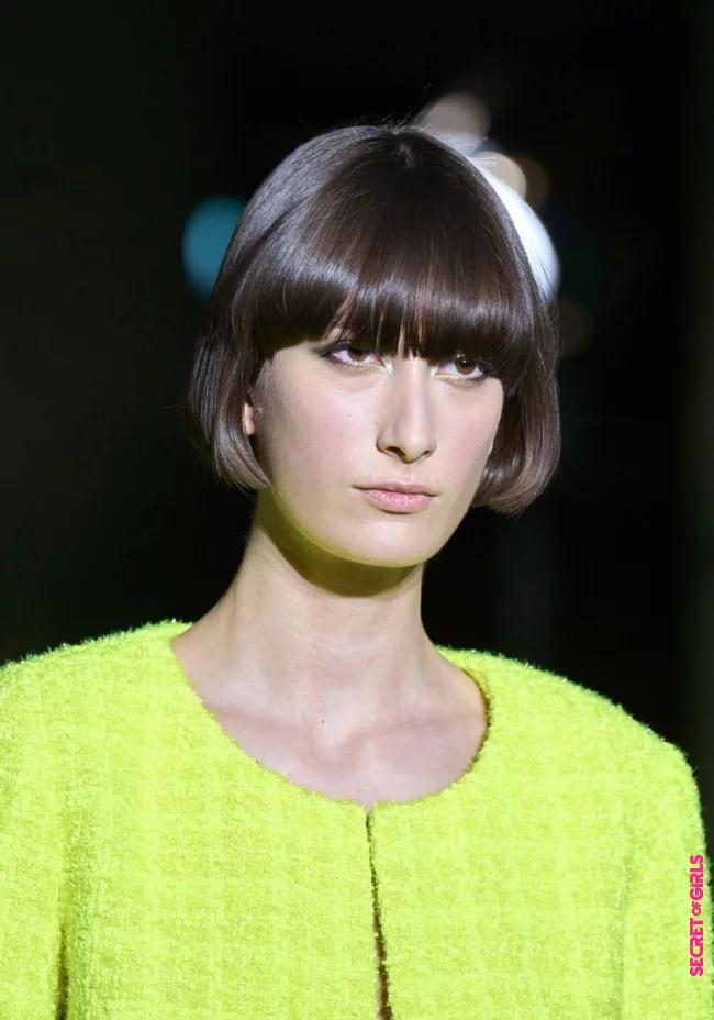How to wear blunt bangs in spring 2022? | Blunt Bangs are The Pony Hairstyle for Everyone Who Loves It Accurate
