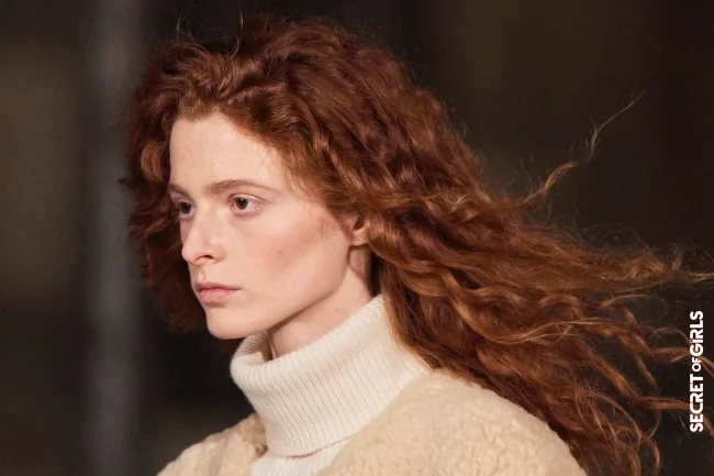 Casual 90s curls are the hairstyle trend for fall 2021 | As With "Pretty Woman": Casual 90s Curls Are The Hairstyle Trend For Autumn 2021