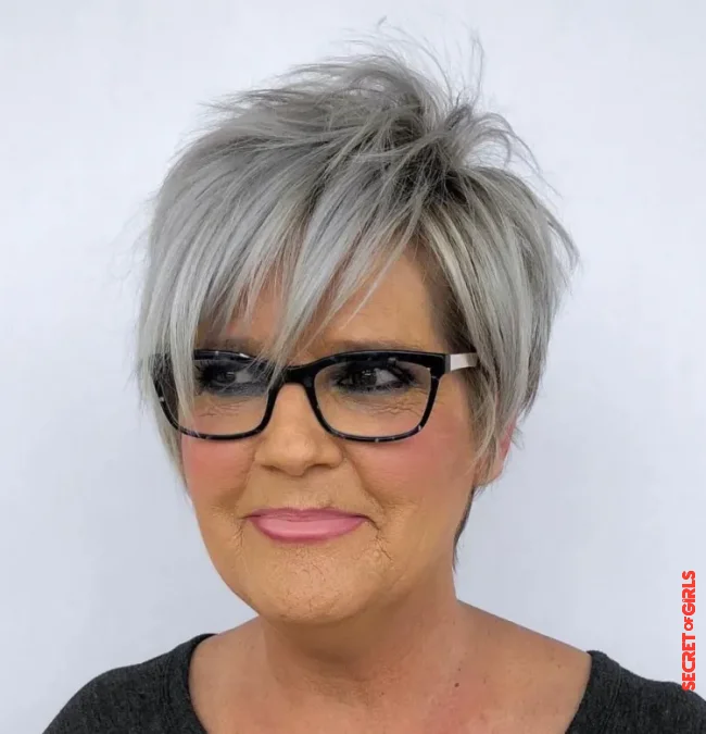 Pixie cut for gray hair with side parting | Pixie Cut For Gray Hair Is The Coolest Short Hairstyle 2022