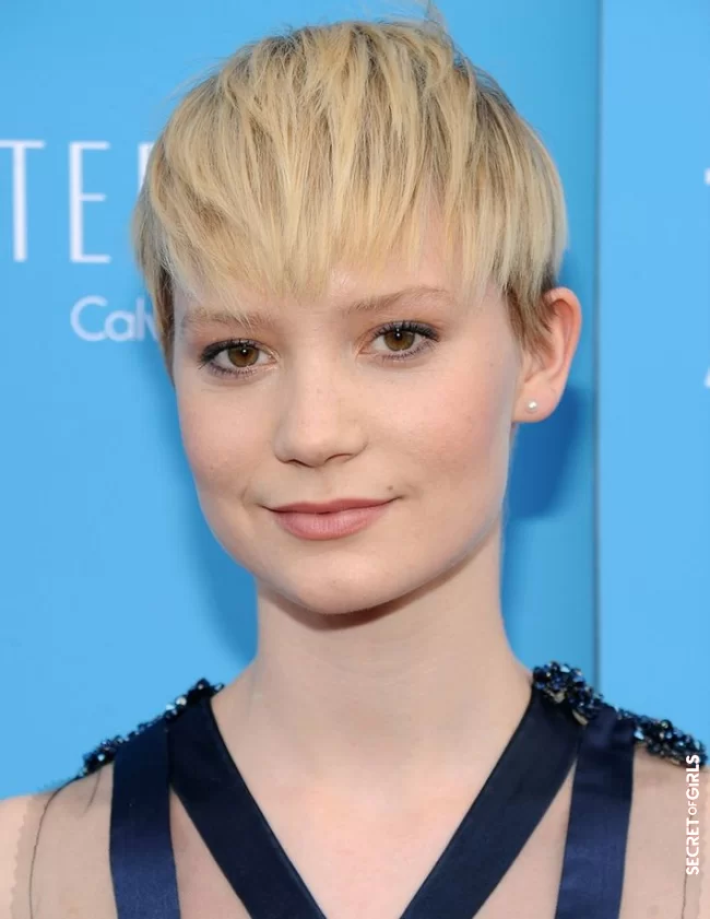 Mia Wasikowska with long hair | Before and after hairstyle for stars: How hair changes type?