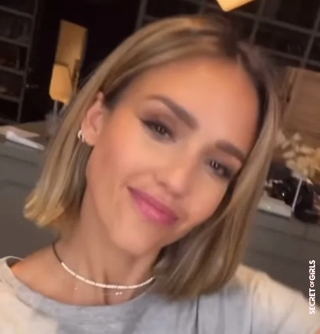 Trend hairstyle: In spring 2022, Jessica Alba will impress with a sleek bob in blonde | Jessica Alba is Now Sporting A Blonde Bob