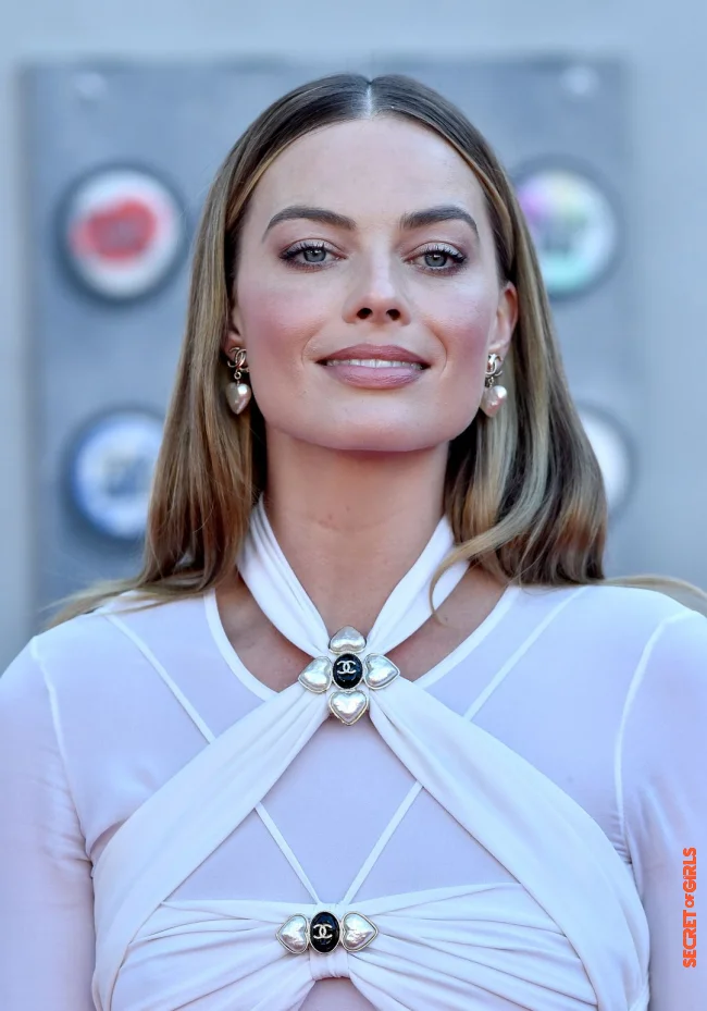 Bronde: Margot Robbie wears the trend hair color for summer 2021 | Brilliant Appearance! Margot Robbie Wears The Trend Hair Color Bronde