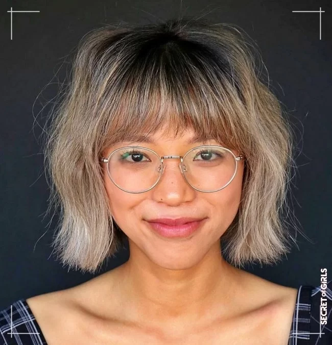 7. Hairstyles with bangs with glasses | Creepy hairstyles with bangs ideas