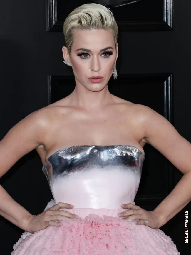 Katy Perry's bleached blonde | What If We Dared To Go Platinum Blonde Hairstyles Like The Celebrities?