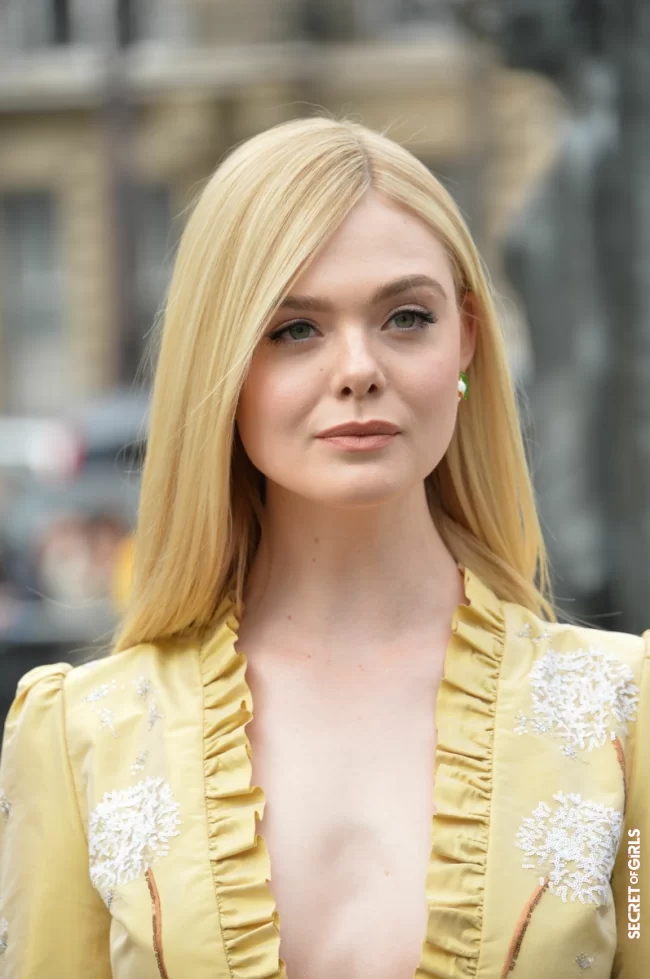Elle Fanning's blonde baby | What If We Dared To Go Platinum Blonde Hairstyles Like The Celebrities?