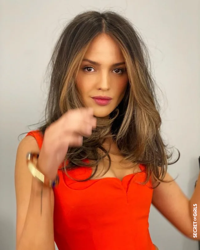 How to achieve a voluminous supermodel brushing? | Supermodel Blowout: Trendy Hairstyle To Adopt In 2022 To Have A Dignified Glamorous And Voluminous Brushing