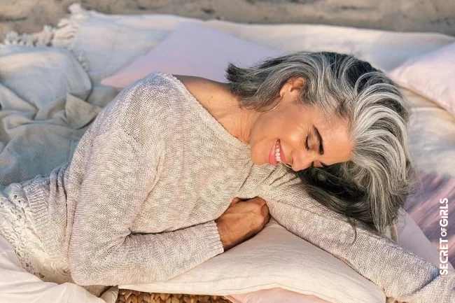 Gray blending: Ideal coloring technique to sublimate your white hair | Gray Blending: Ideal Balayage That Sublimates White Hair