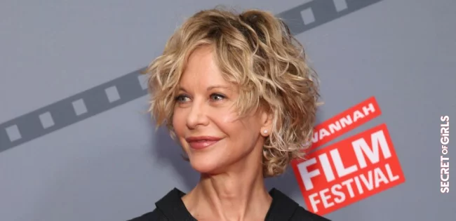 Meg Ryan's blonde locks | Short Hair with Curls: These are The Coolest Curly Looks for Women
