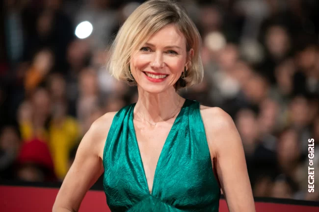 Naomi Watts, a specialist in blond and short hair, has fun with a volume brushing and a wick on the side | Most Beautiful Blonde Squares Of The Stars