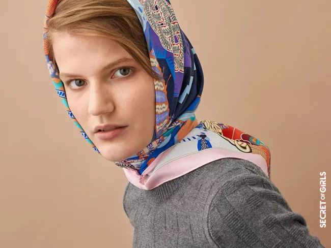 How to perfectly master the duet of headscarf and sunglasses in spring 2022? | We Now Wear the Headscarf as A Hair Accessory like Jackie Kennedy