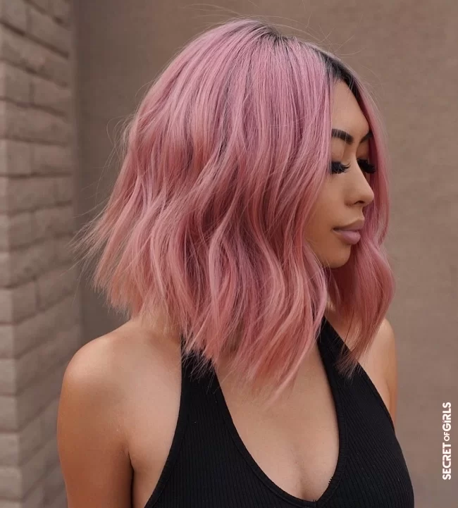 Pinky pinky | Plunging Square: This Trendy Hairstyle Rises From The Ashes In An Ultra Desirable Version